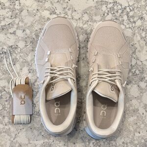 On Running Cloud 6 Shoes